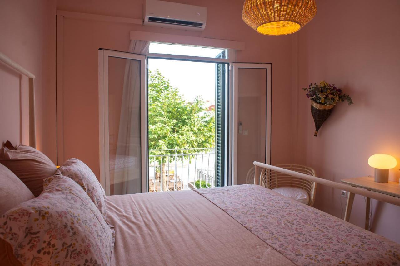 Ann'S Apartment Lixouri Bagian luar foto